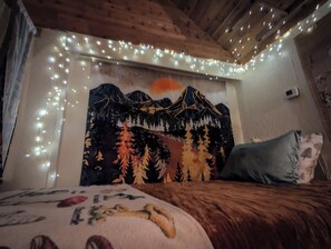 1 slaapkamer, een strijkplank/strijkijzer, wifi, beddengoed