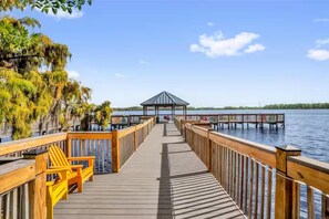 Property grounds - Unique Lake Condo- TOP location! (Orlando)