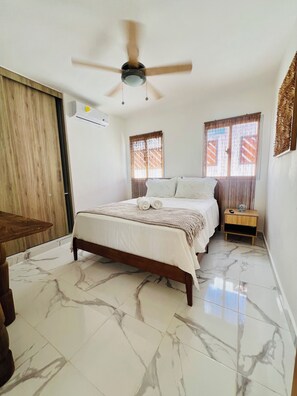 2 bedrooms, iron/ironing board, free WiFi, bed sheets - HOUSE WITH POOL 2 BEDROOMS AND A BATHROOM, NEAR DOWNTOWN, IN PUNTA CANA. (Punta Cana)