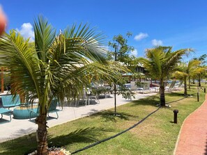 Terrace/patio - Cozy Apartment in Bioflora Residence Itacimirim (Monte Gordo)