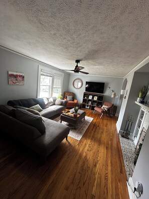 Smart TV, fireplace, printers - Cozy 2-bedroom house in North Augusta near downtown (North Augusta)