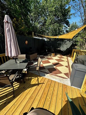 Outdoor dining - Cozy 2-bedroom house in North Augusta near downtown (North Augusta)