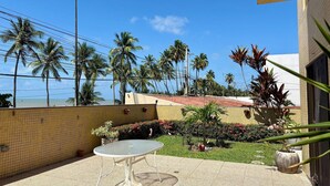 Basic Apartment | Outdoor dining - Boulevard Beira mar do Cabo Branco (João Pessoa)