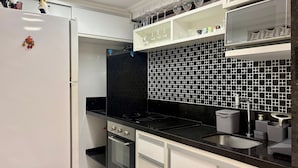 Basic Apartment | Private kitchen - Boulevard Beira mar do Cabo Branco (João Pessoa)