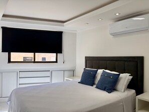 Apartamento básico | Cortinas opacas, tabla de planchar con plancha, wifi gratis