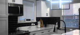 Hillcrest Haven • 2BR Home