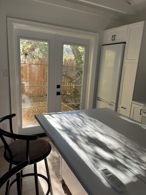 Oklassificerad bild, 2 av 8, knapp