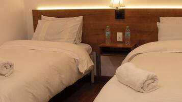 Værelse med 2 enkeltsenge