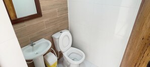 Single Room | Bathroom