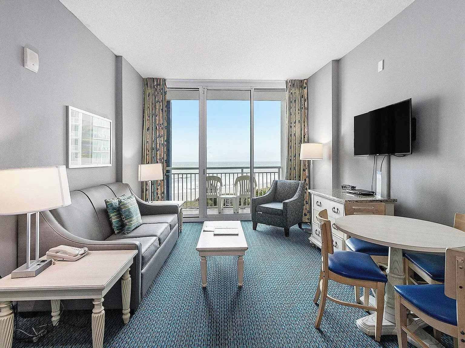 Una televisión, una oficina