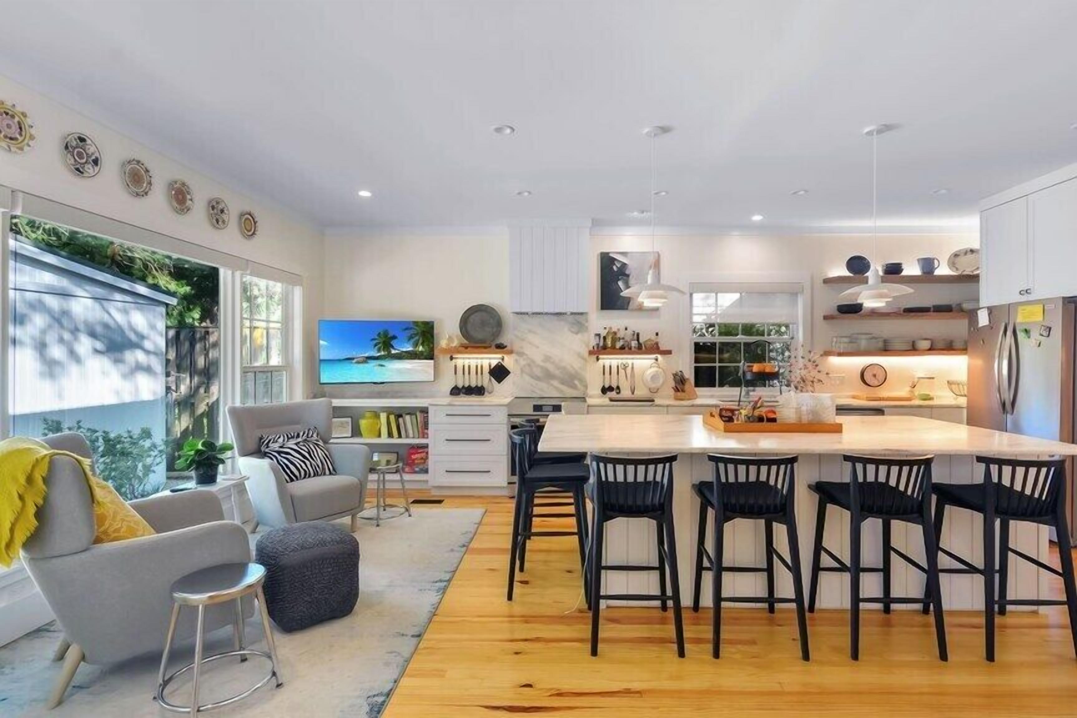 Fridge, microwave, dishwasher, coffee/tea maker