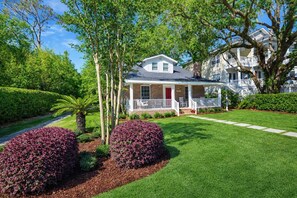 Exterior - Dog Friendly, 5-bedroom Home on East Beach, 100 Yards to Beach Access, Perfect for Family Getaways! (Saint Simons Island)