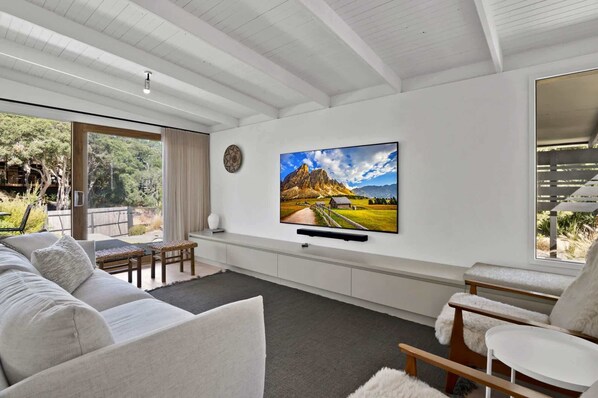 TV - Casa Piccolo - Peninsula Hot Springs 5 mins away (Rye)