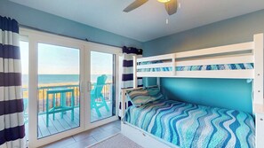 3 bedrooms, free WiFi, bed sheets - Pleasure Island Treasure Is an oceanfront townhome in a perfect location! (Carolina Beach)