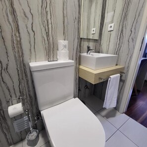 Bathroom - Hotel Residencial Dora (Braga)