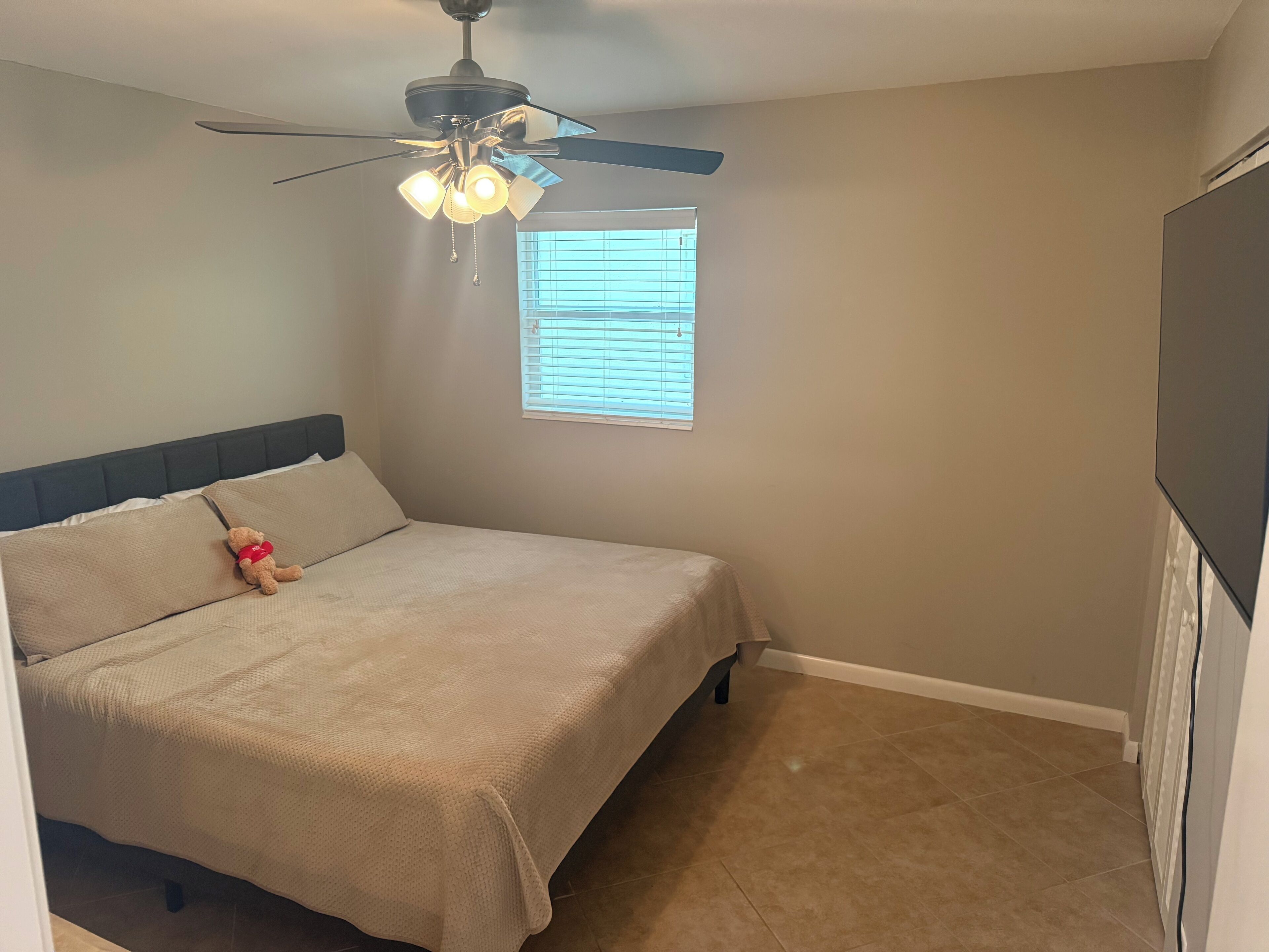 2 chambres, bureau, Wi-Fi gratuit, draps fournis