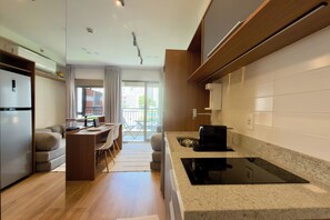 Private kitchen - Apartment in Perdizes, 4th floor, with A/C, near Allianz Arena. (São Paulo)