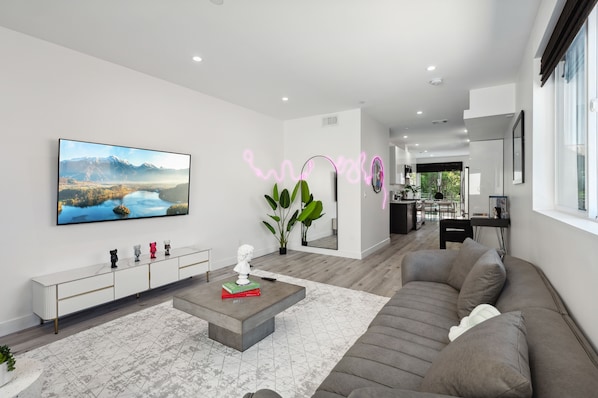 Imagen sin descripción, 1 de 42, botón