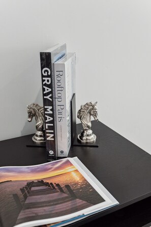 Unclassified image, 5 of 42, button - Modern 3BR Townhome with Hollywood Sign View | Free Parking (Beverly Hills)