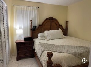 3 chambres, fer et planche à repasser, Wi-Fi, draps fournis