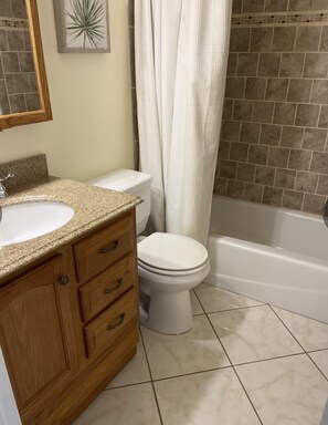 Unclassified image, 2 of 28, button - Pet-Friendly Private Fenced Yard, Near Hospital, Golf, Mets Spring Training (Port St. Lucie)