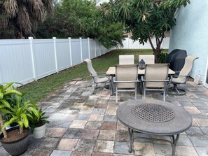 Unclassified image, 3 of 28, button - Pet-Friendly Private Fenced Yard, Near Hospital, Golf, Mets Spring Training (Port St. Lucie)