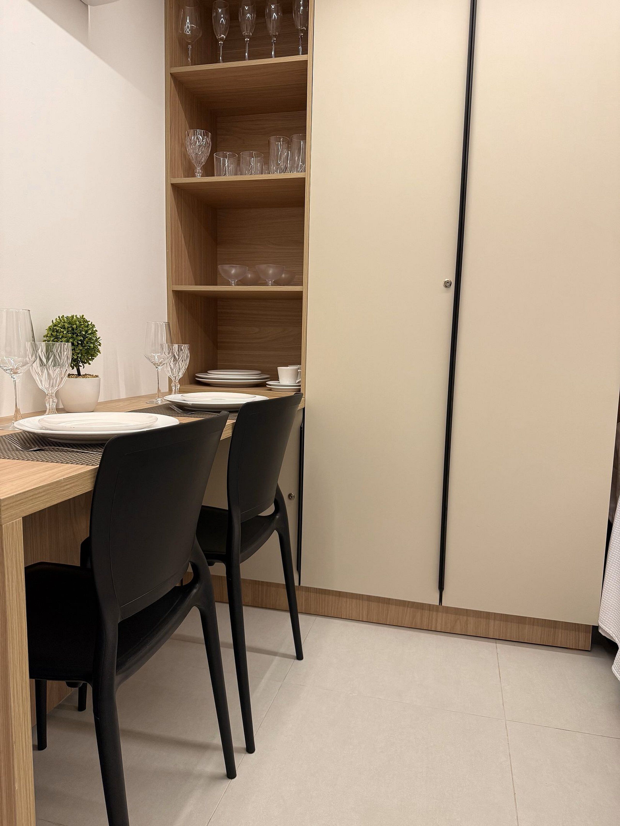 Basic Studio | Dining
