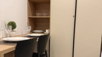 Basic Studio | Dining