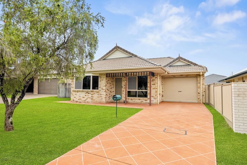 The Cottage - Cozy 3-Bed Beerwah