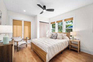 2 bedrooms, iron/ironing board, free WiFi, bed sheets - East Village Coastal Retreat (Long Beach)