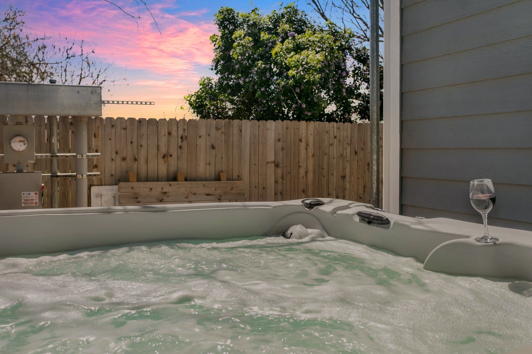 Outdoor spa tub