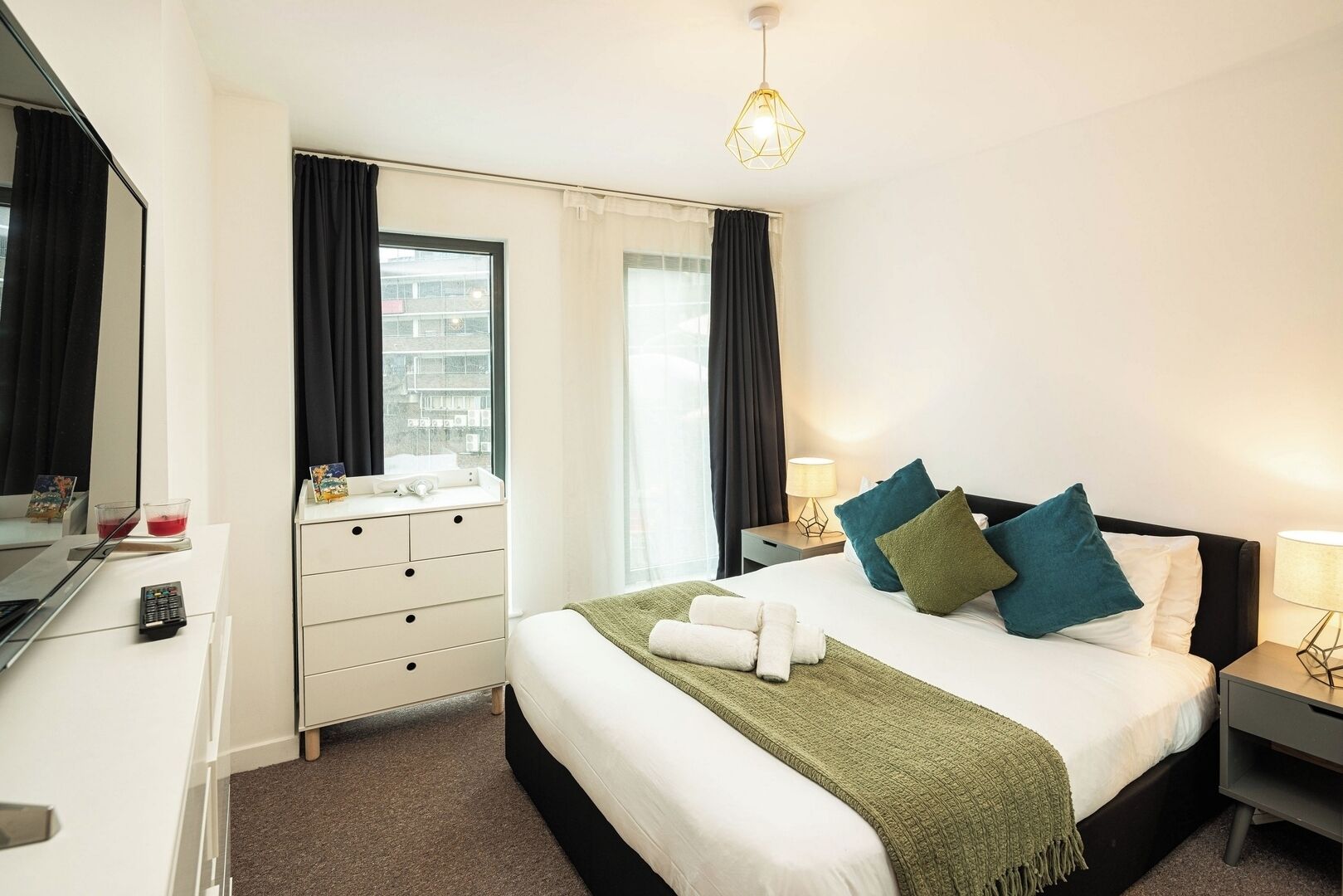 1 bedroom, desk, iron/ironing board, WiFi