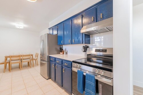 West Street Retreat - Minutes from Downtown