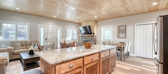 Lakeview Villa #3 near Lake Chatuge.