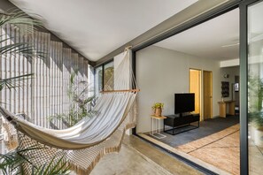 Interior - OWA | 4BR Floor in Wellness Center Roma (Ciudad de México)