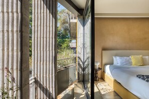 4 bedrooms, iron/ironing board, WiFi, bed sheets - OWA | 4BR Floor in Wellness Center Roma (Ciudad de México)