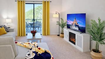 Smart TV, fireplace