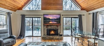 3 bed/2 bath/Private community Lake front