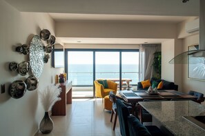 Interior - Wave & Soul (Mazatlán)