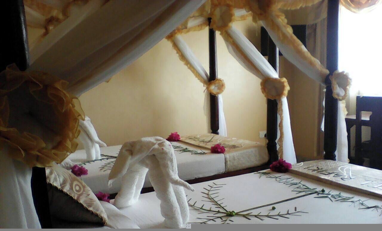 Deluxe-Zweibettzimmer | Kostenloses WLAN, Bettwäsche