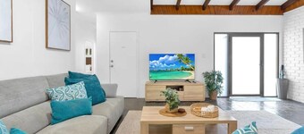 The Grand Canopy House | Family Home with Pool