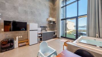 Basic Room, 1 Bedroom (B101) | 1 bedroom, free WiFi