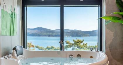 Geoje Rainbow Kids Pool Villa