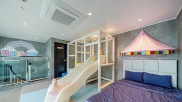 Basic Room, 1 Bedroom (A102) | 1 bedroom, WiFi (free)
