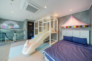 Basic Room, 1 Bedroom (A102) - Geoje Rainbow Kids Pool Villa (Geoje)