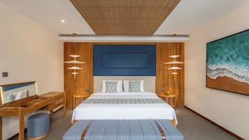 Villa de lujo, 1 habitación, piscina privada | Minibar, caja fuerte, escritorio y cortinas opacas