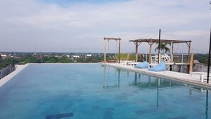 Outdoor pool - D'primahotel Yogyakarta (Sleman)