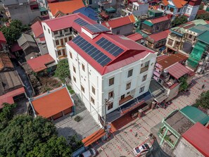 Front of property - Sao Phuong Nam Hotel (Ninh Binh)