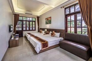 Luxury Room, Balcony, City View - Tea Housing - The Galleria Metropole (Thanh pho Ho Chi Minh)