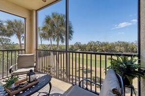 Property grounds - LUXURY 2 BEDROOM CONDO IN A BEAUTIFUL RESORT STYLE GOLF COMMUNITY (Bradenton)